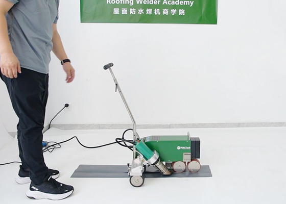 स्विमिंग पूल के लिए बहुलक गर्म हवा वेल्डिंग मशीन SWT-WP1 4200W